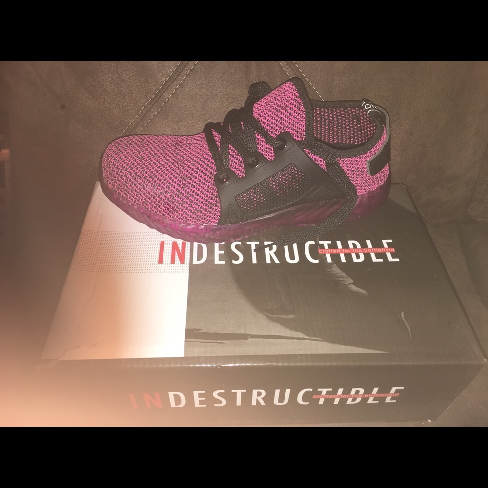 Indestructible light weight Kevlar enforced steel toe